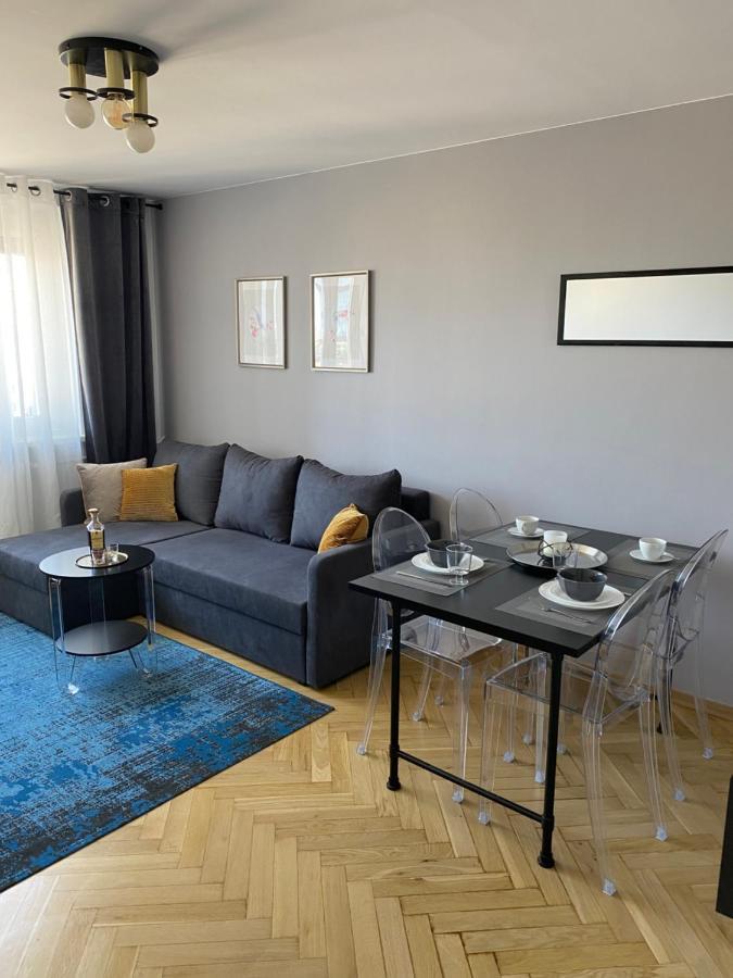 Ferienwohnung Apartament Emilian Warschau Exterior foto