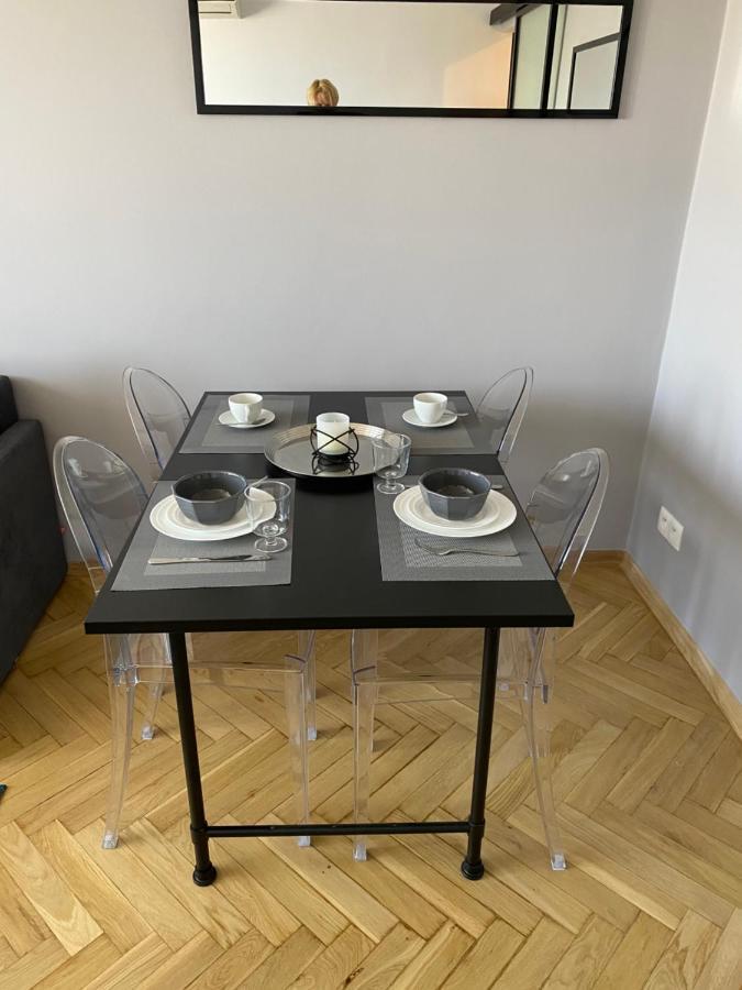 Ferienwohnung Apartament Emilian Warschau Exterior foto