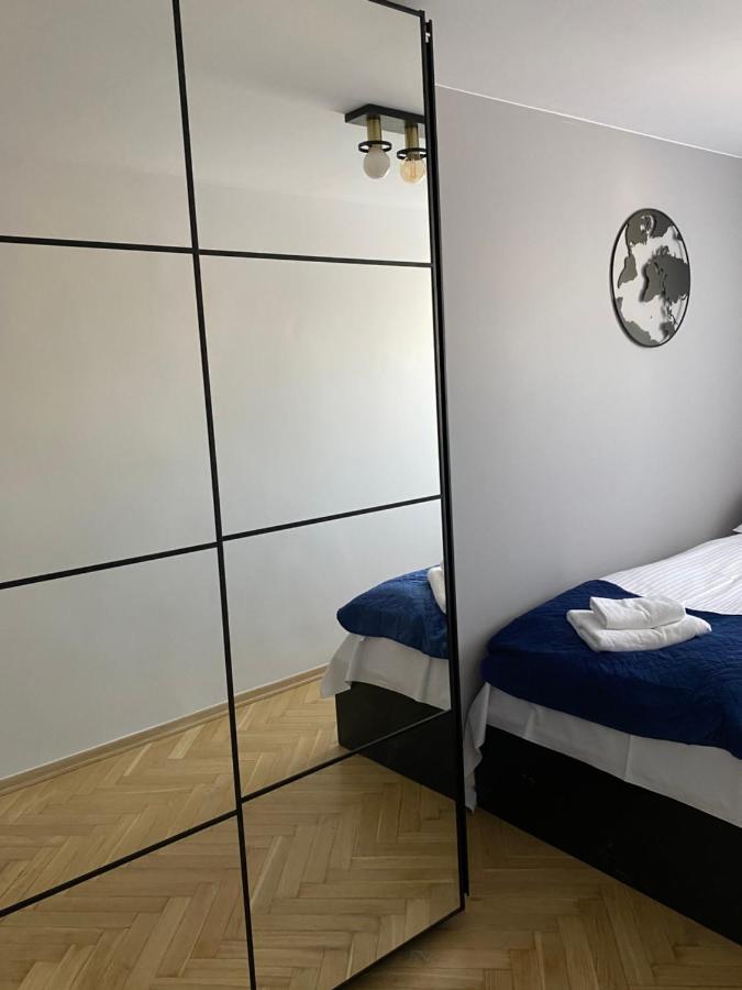 Ferienwohnung Apartament Emilian Warschau Exterior foto